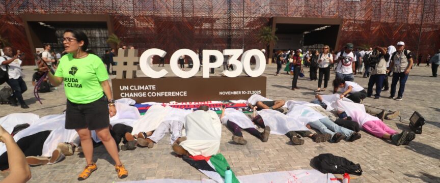 Igor Mota / Zuma / picturedesk.com (Umweltschutzaktivisten am Eröffnungstag der COP30) Top-Thema Titelbild